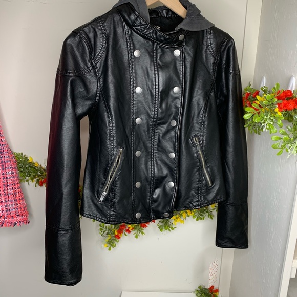 Free People Jackets & Blazers - SOLD❌Free People New Dawn Vegan Leather Jacket